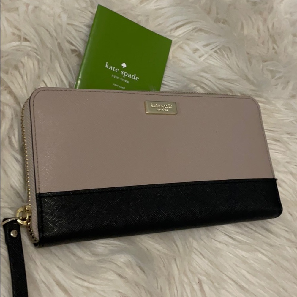 Kate Spade Black and Cream Wallet